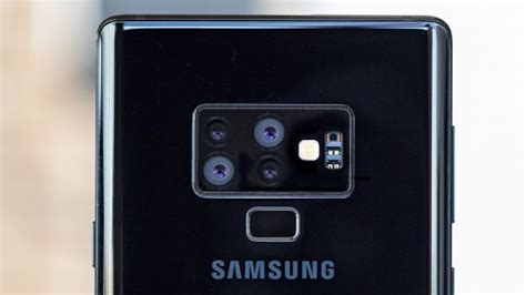 S­a­m­s­u­n­g­­u­n­ ­D­ö­r­t­ ­K­a­m­e­r­a­l­ı­ ­B­i­r­ ­T­e­l­e­f­o­n­ ­T­a­n­ı­t­a­c­a­ğ­ı­ ­O­r­t­a­y­a­ ­Ç­ı­k­t­ı­